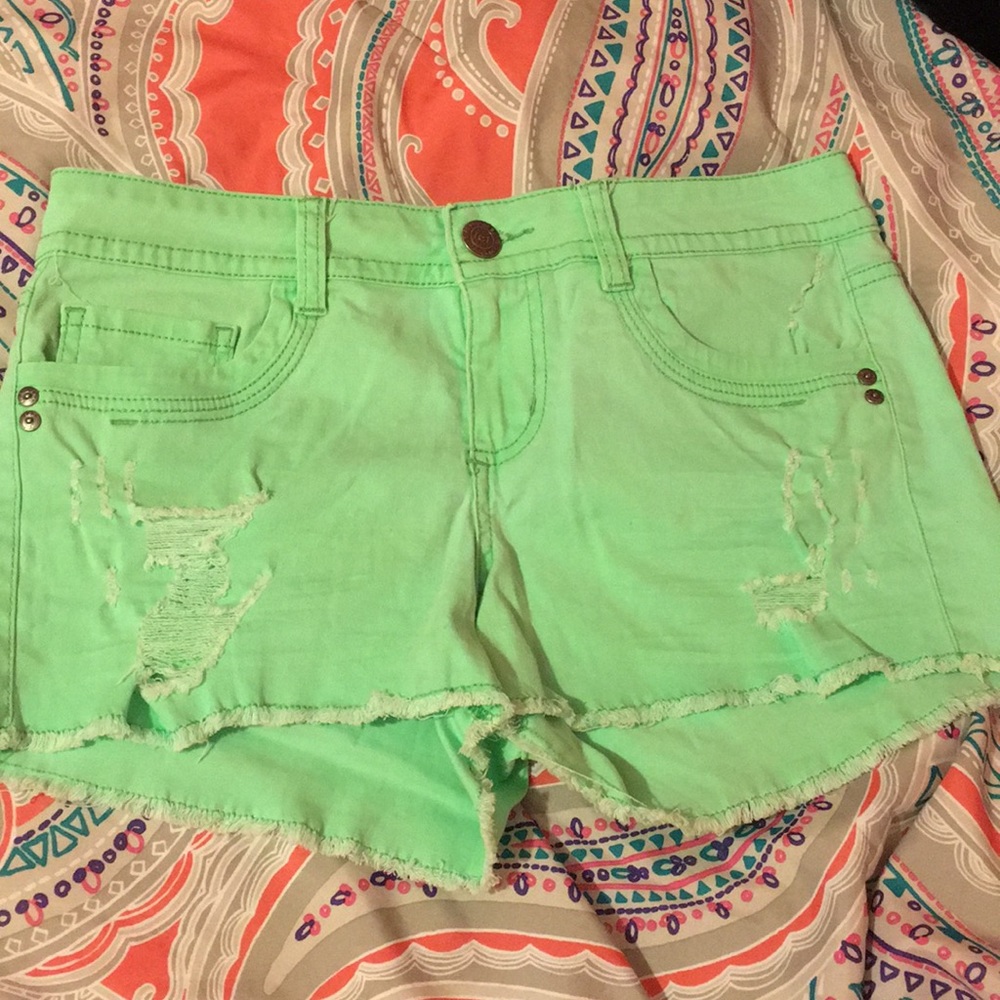 LEI low rise shorts, sea foam green